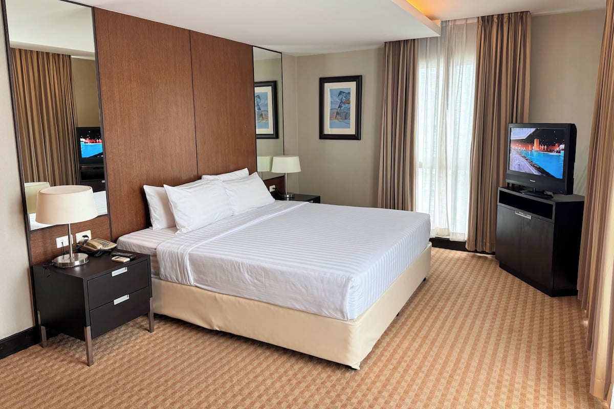 2-Bedroom Family Suite | 1 間睡房、房內夾萬、書桌、遮光窗簾/窗簾