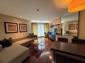 2-Bedroom Triple Suite