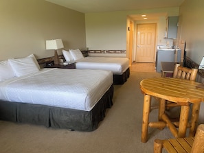 Iron/ironing board, free WiFi, bed sheets