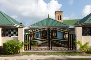 Front of property - Le Relax Self-Catering (La Digue)