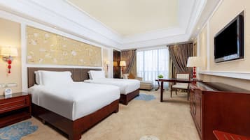 Premium bedding, down duvets, pillow-top beds, minibar