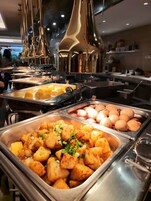 Desayuno completo diario (CNY 138 por persona)