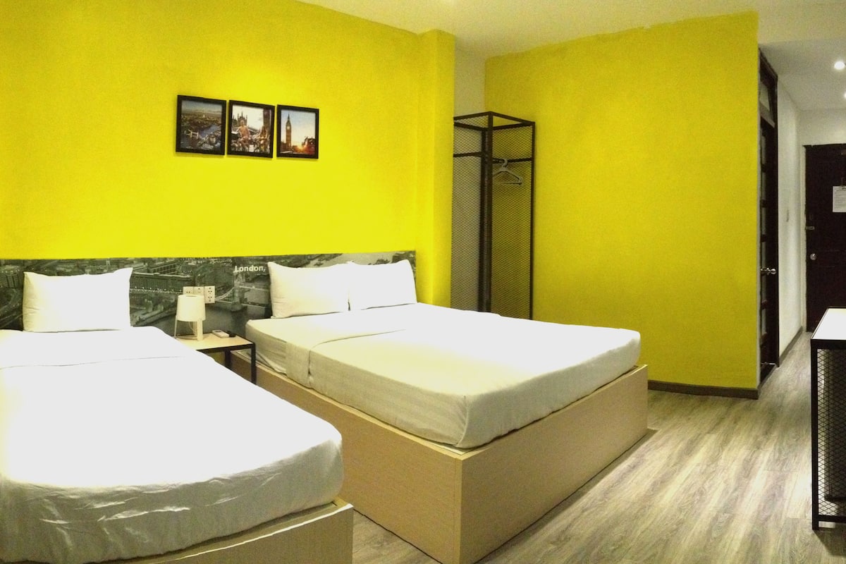 Zimmersafe, schallisolierte Zimmer, Zustellbetten, kostenloses WLAN