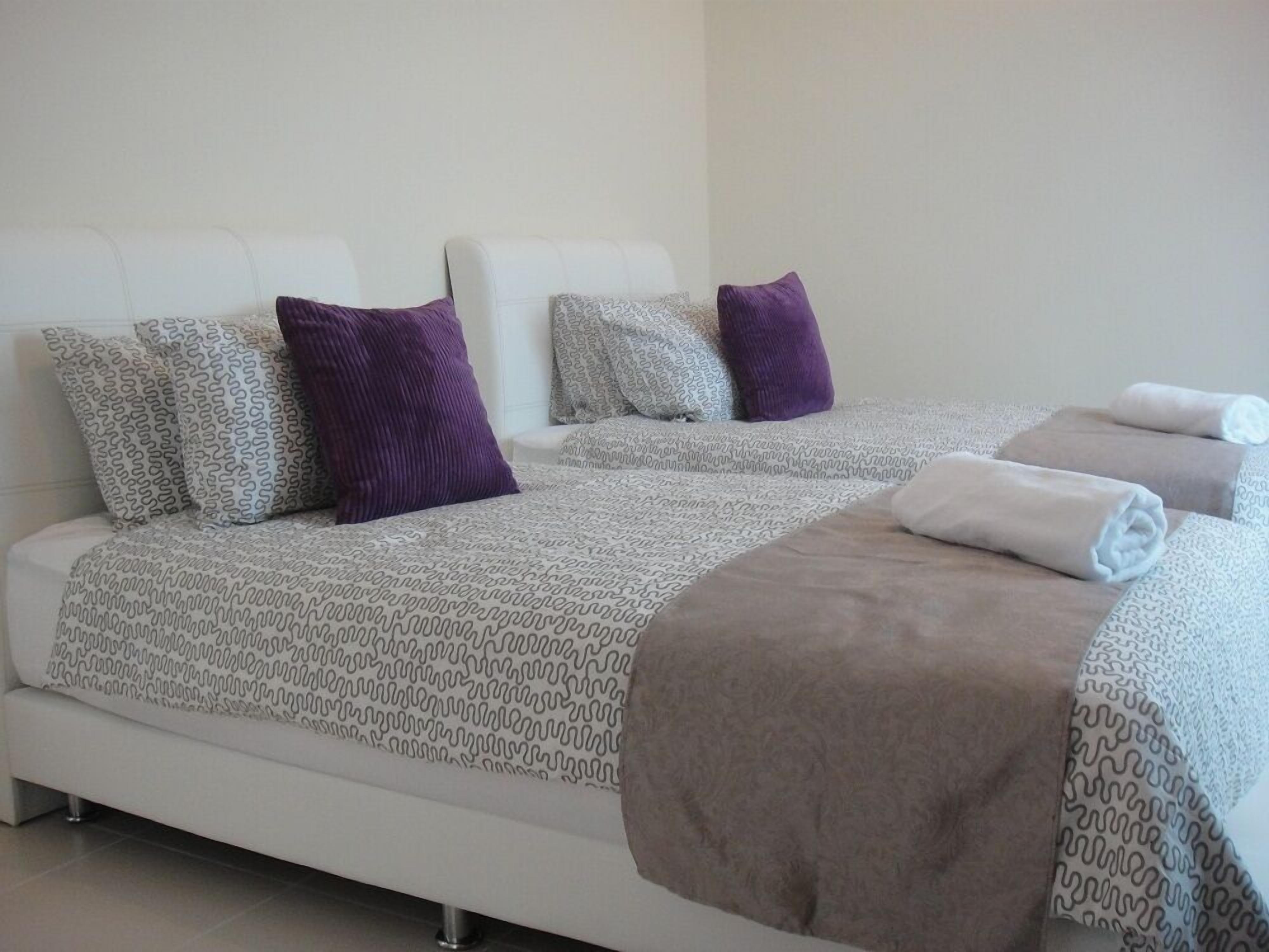 6 slaapkamers, lakens van Egyptisch katoen, luxe beddengoed, donsdekens