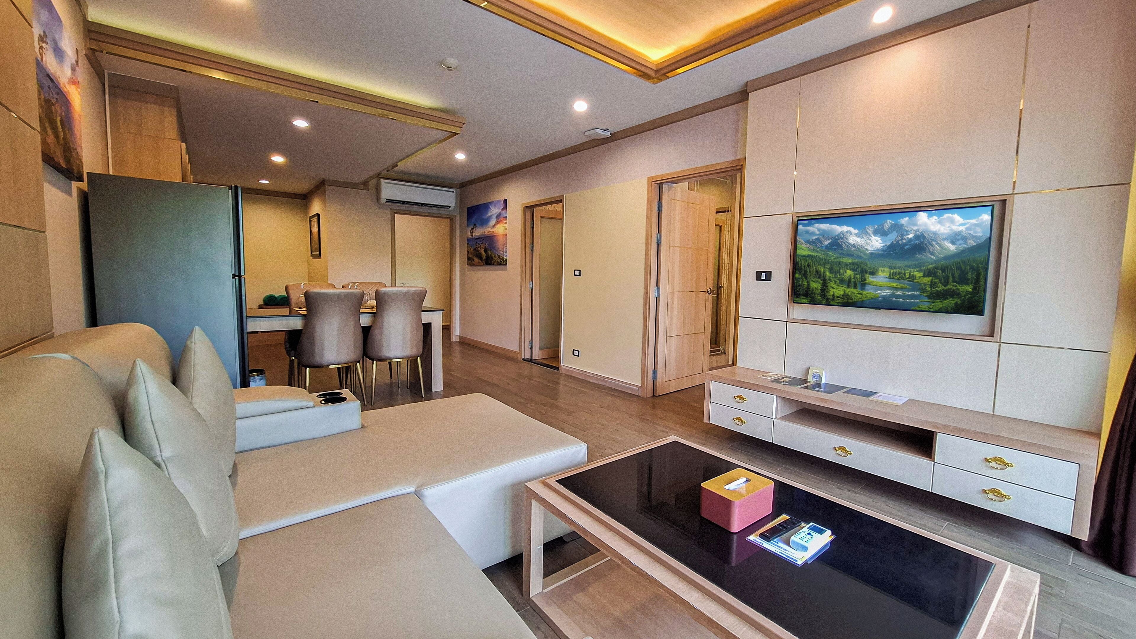 Signature Suite, 2 Bedrooms (Grand) | Floor plan