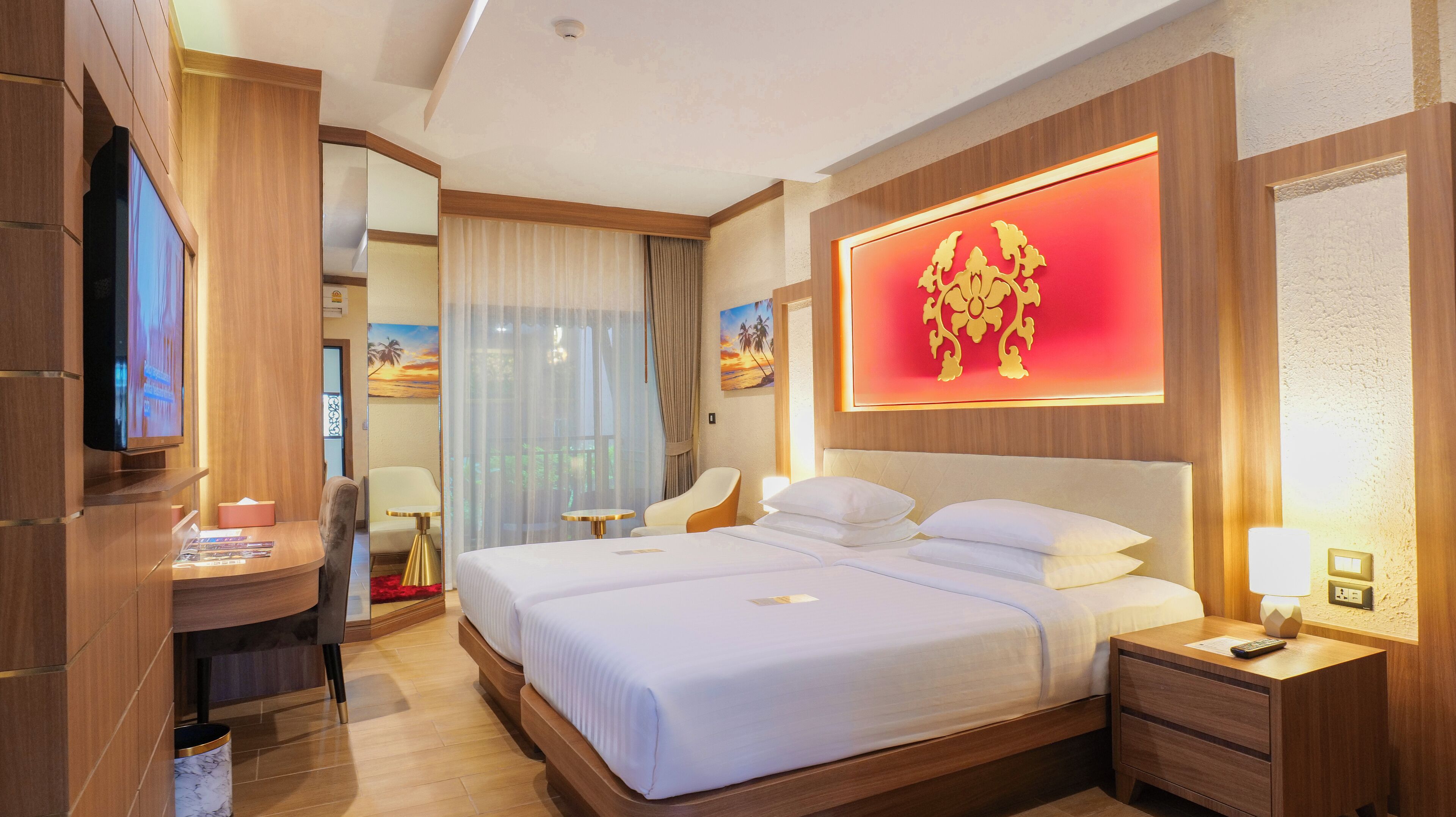 Deluxe Balcony Twin Garden View