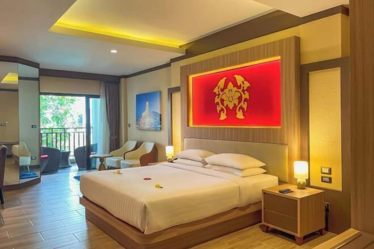 1 bedroom, minibar, in-room safe, desk