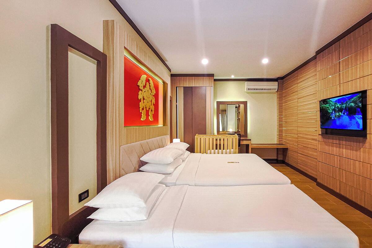 Family Premium Balcony | Extra beds