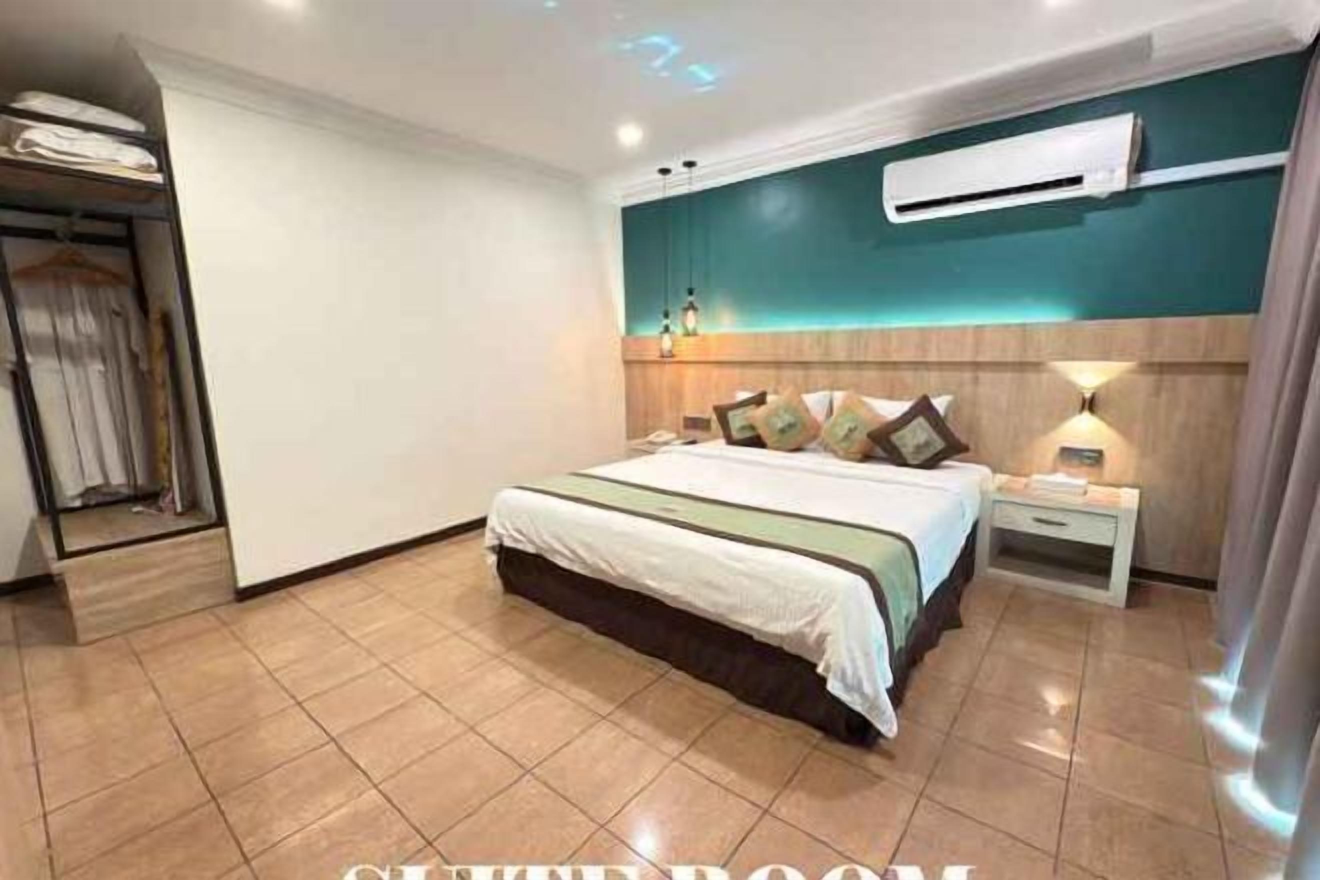 Caja de seguridad en la habitación, escritorio, cunas y wifi gratis 