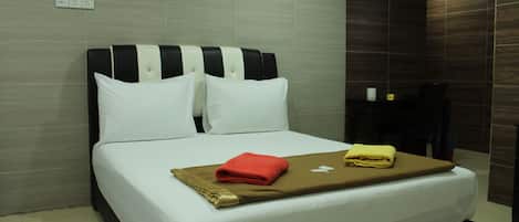 Iron/ironing board, free WiFi