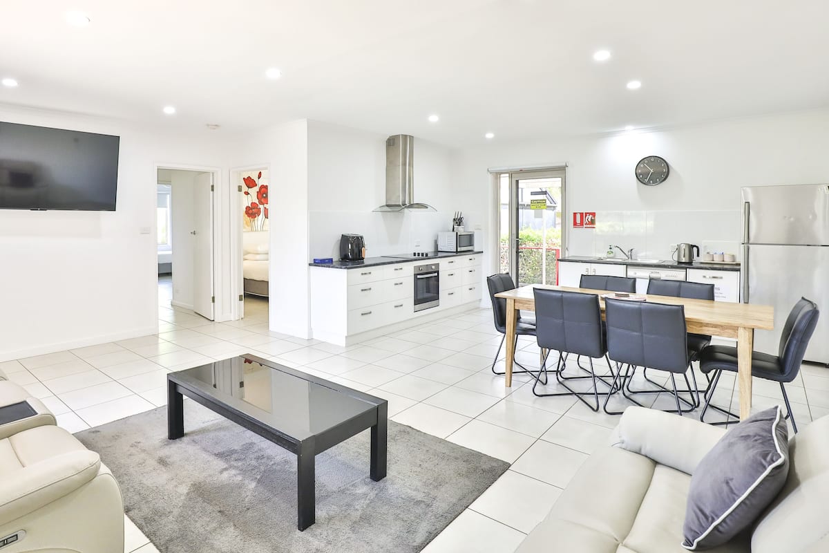 Family Apartment, 3 Bedrooms | Living area