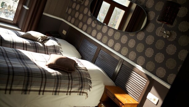 Room - Galia Hotel (Brussels)