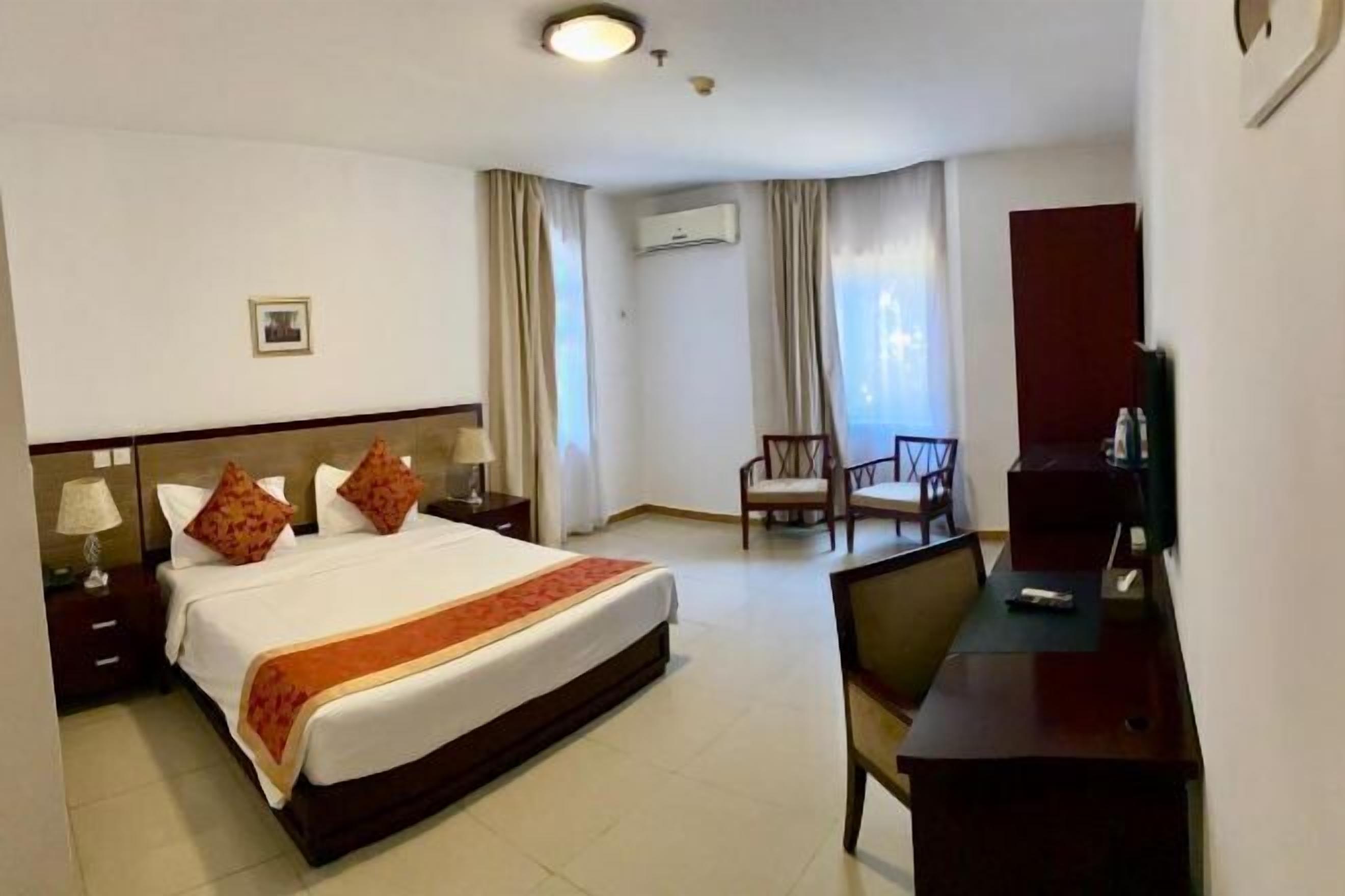 Minibar, in-room safe, desk, rollaway beds