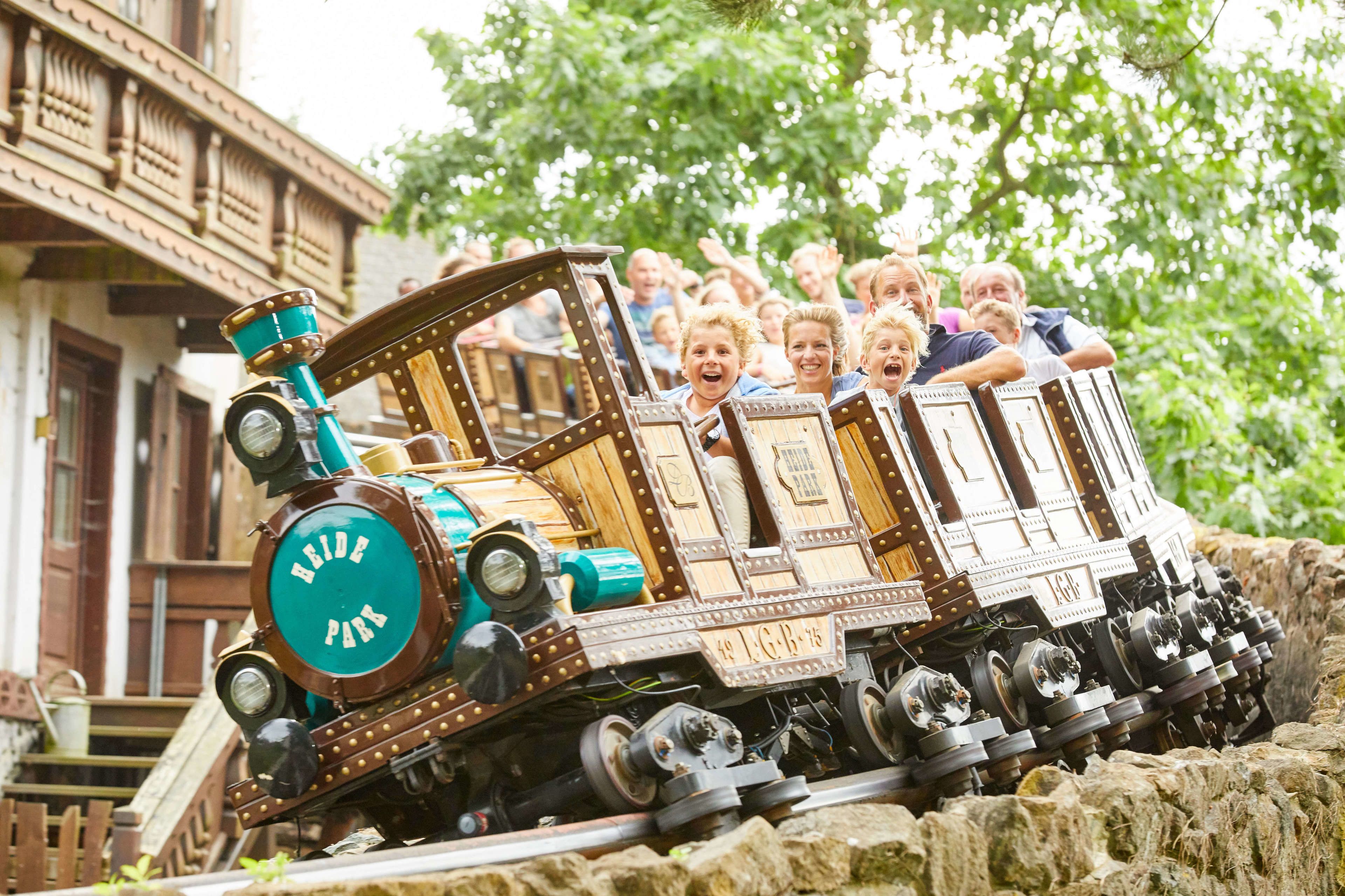 Heide Park Holiday Camp, Soltau: Hotel Reviews, Rooms & Prices | Hotels.com