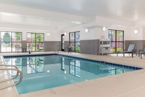 Indoor pool, pool loungers - Staybridge Suites Denver-Central Park by IHG (Denver)