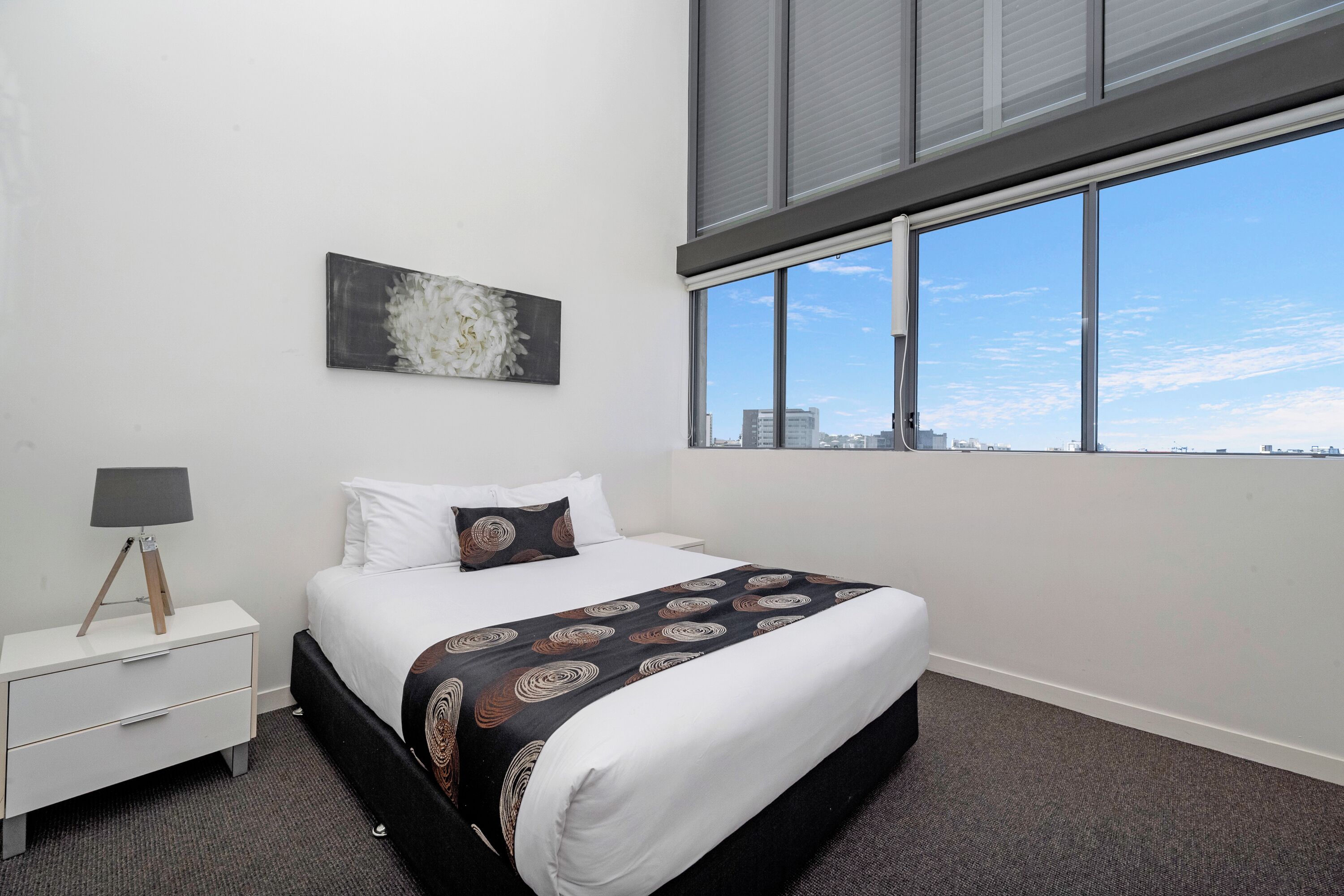 Apartment, 2 Bedrooms | 1 bedroom, individually decorated, individually furnished, desk