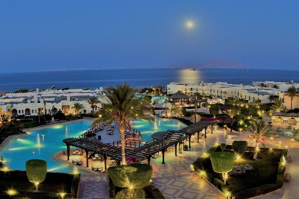 Private beach, sun loungers, beach umbrellas, beach towels