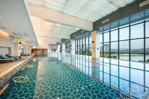 Una piscina techada