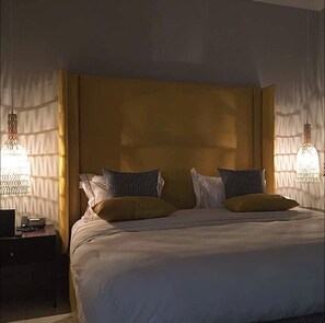 Premium Room (Standard) | Egyptian cotton sheets, premium bedding, memory foam beds, in-room safe - Mikhael's Hotel (Brazzaville)