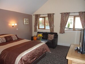 Dobbeltrom, eget bad (Sleeps 3)