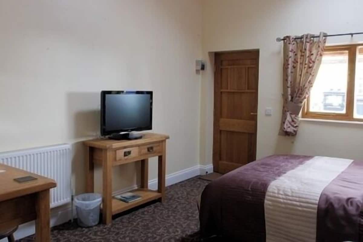Tweepersoonskamer, en-suite badkamer (Sleeps 3) | Gratis wifi
