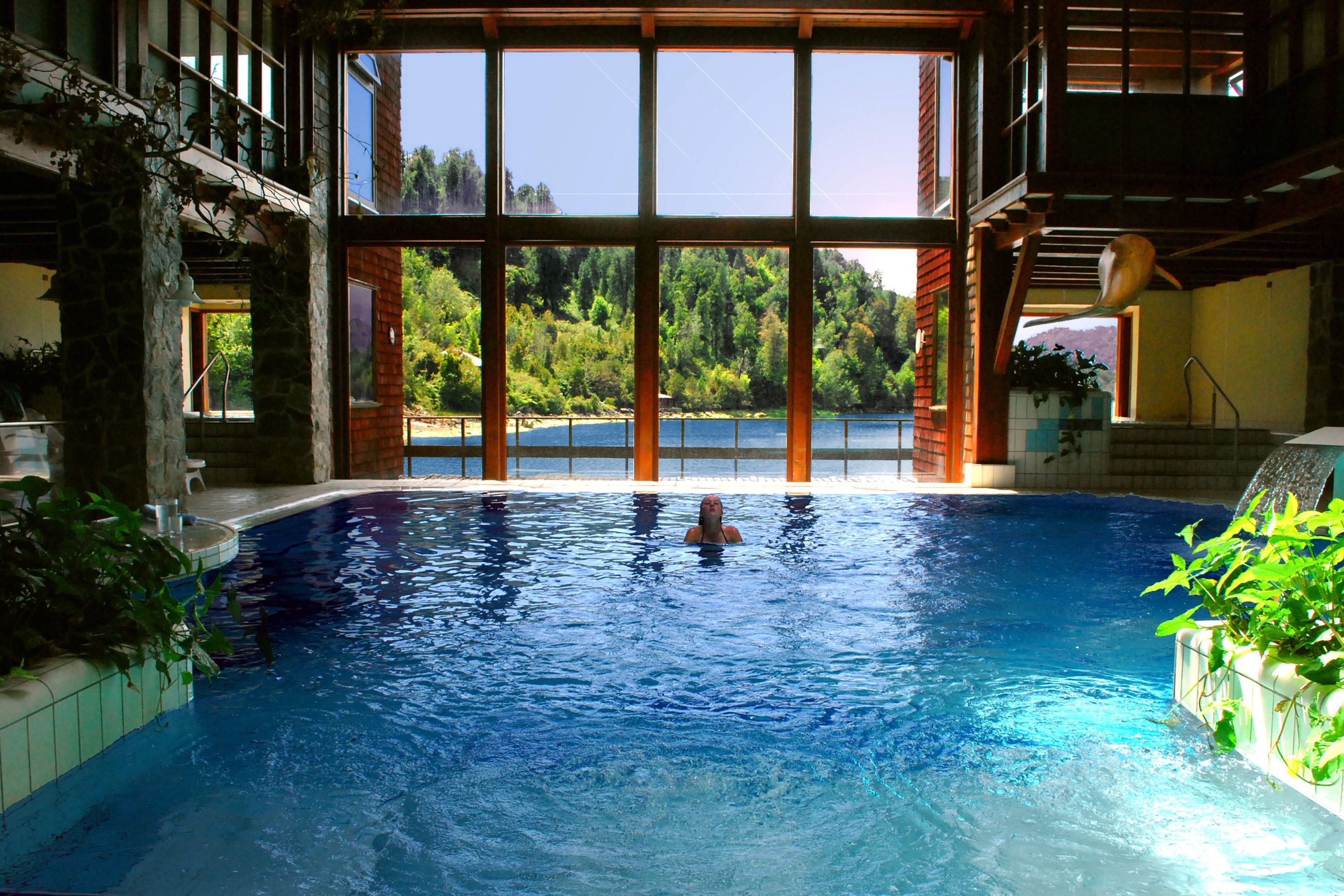 5 indoor pools, 4 outdoor pools