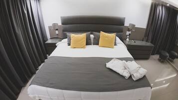 Suite | Premium bedding, minibar, in-room safe, free cots/infant beds