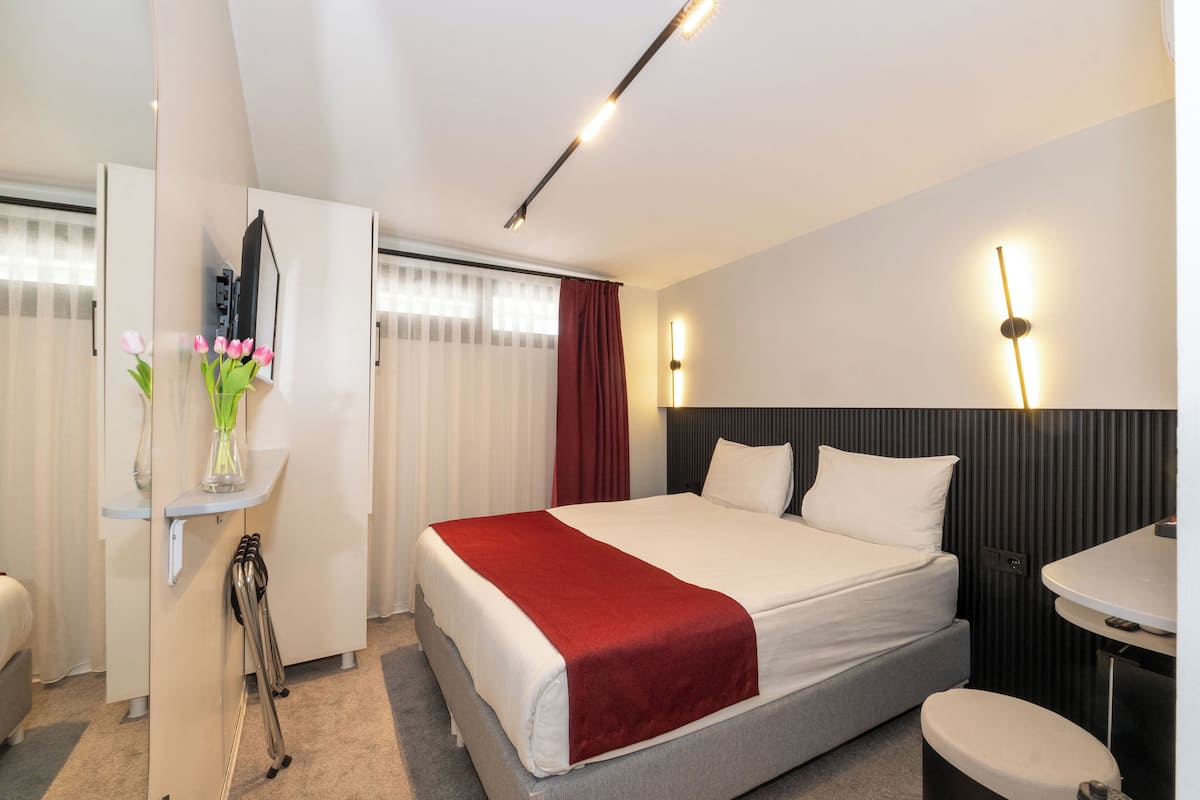 Standard Room | 2 bedrooms, premium bedding, minibar, in-room safe
