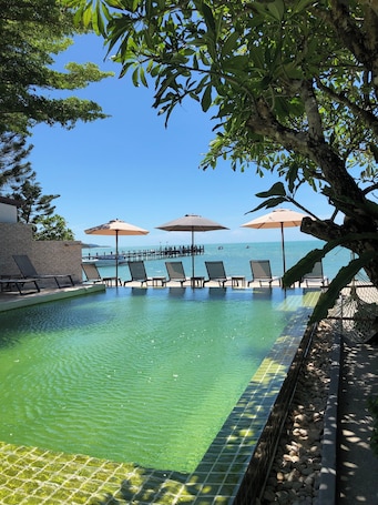 Outdoor pool, open 9:00 AM to 7:00 PM, pool umbrellas, sun loungers