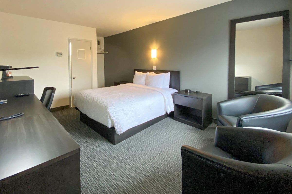 Room, 1 Queen Bed, Non Smoking