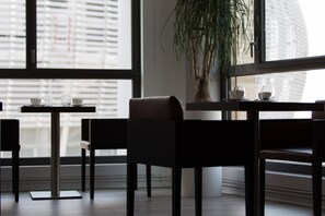 Restaurant - Twenty Business Flats Lille Grand Stade (Villeneuve-d'Ascq)