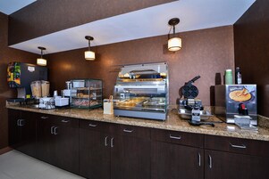 Free daily continental breakfast