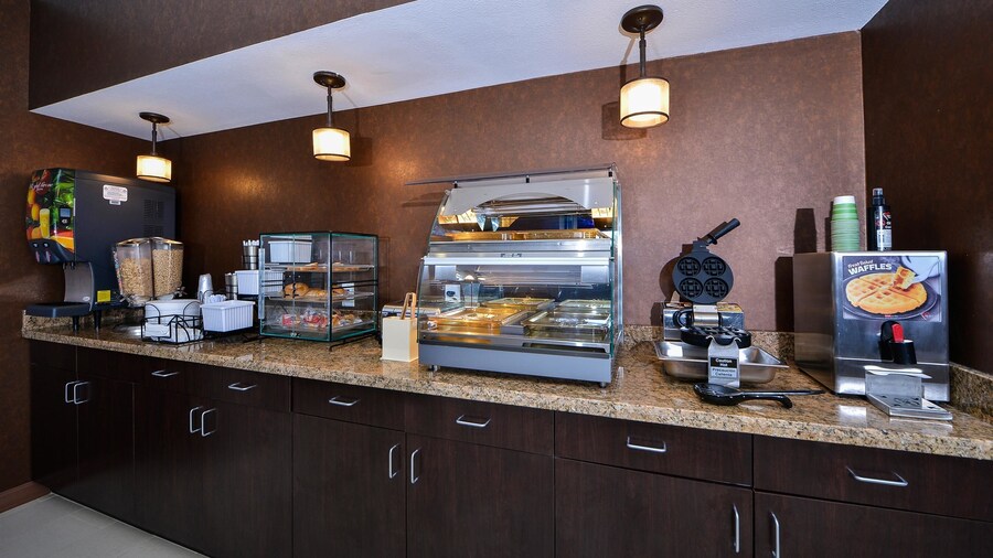 Americas Best Value Inn & Suites Cuero