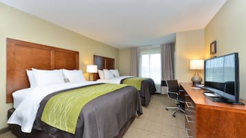 Premium bedding, pillowtop beds, in-room safe, desk