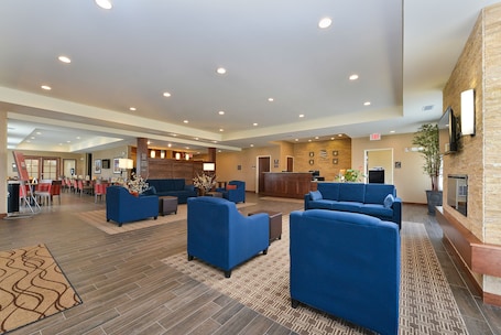 Lobby sitting area. Comfort Inn & Suites Avera Southwest