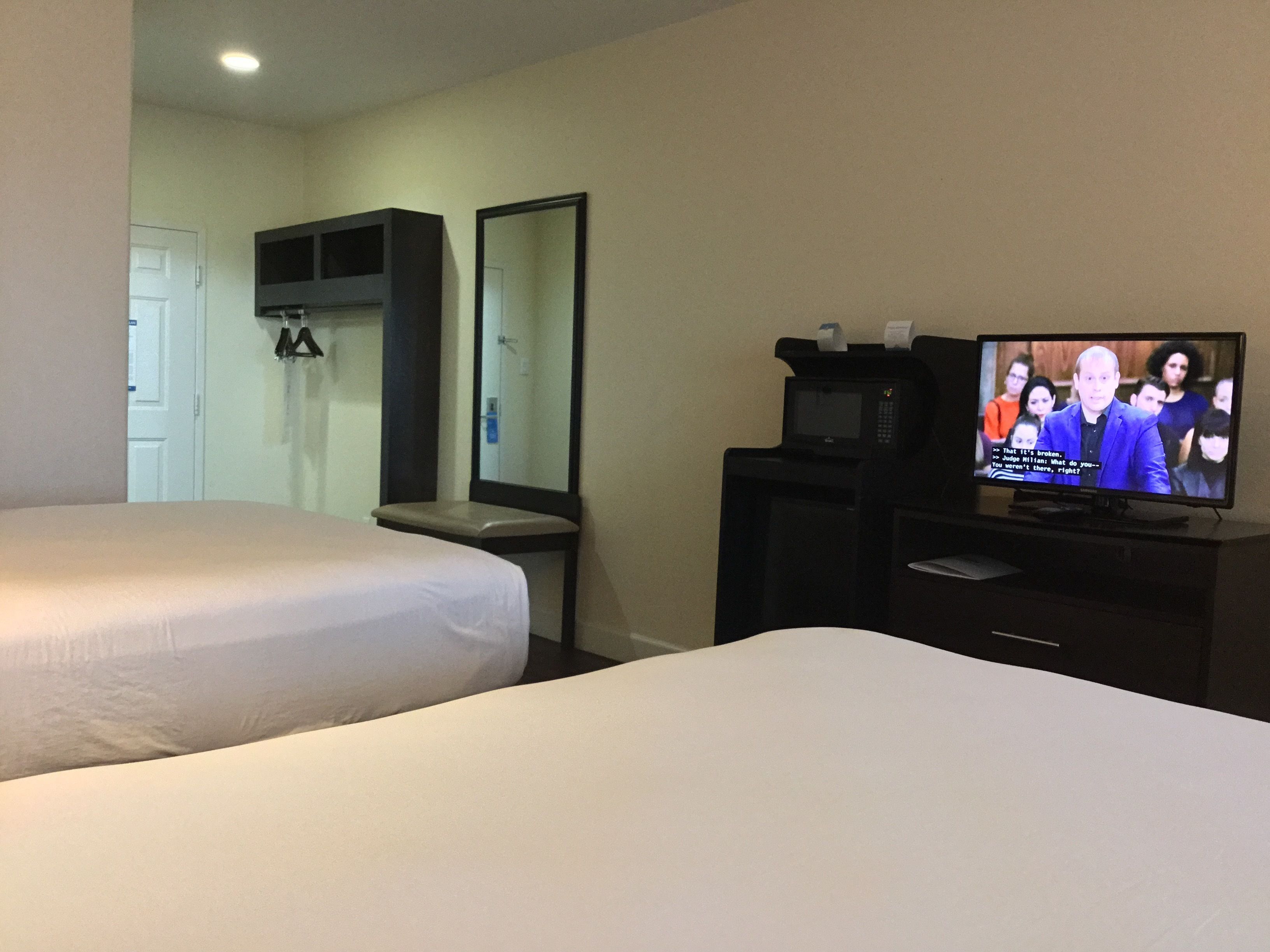 Photo - Days Inn & Suites by Wyndham Galveston West/Seawall