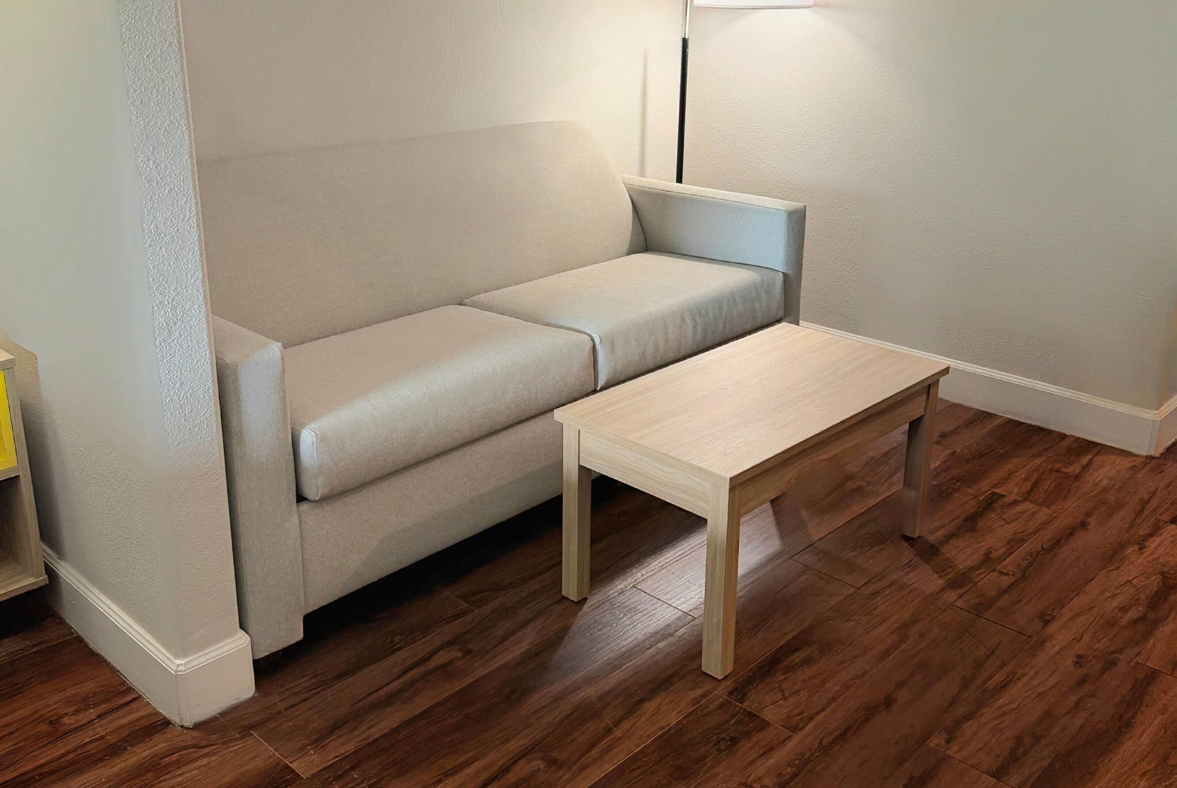 Studio Suite, 1 King Bed, Non Smoking