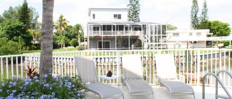 Sundeck