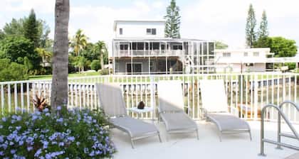 Edgewater Inn
