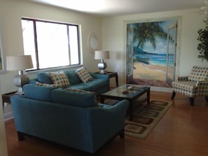 Apartment, 2 Bedrooms (Savanah Bay) | Living area