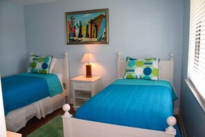 Apartment, 2 Bedrooms (Savanah Bay) | Individually decorated, individually furnished, free WiFi