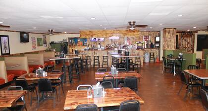 Wyatt Earp Hotel