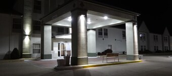 Wyatt Earp Hotel