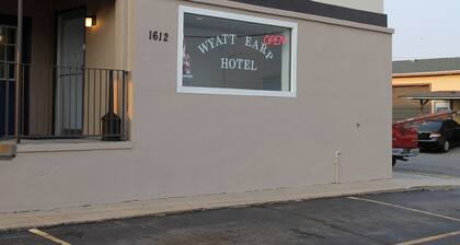 Wyatt Earp Hotel