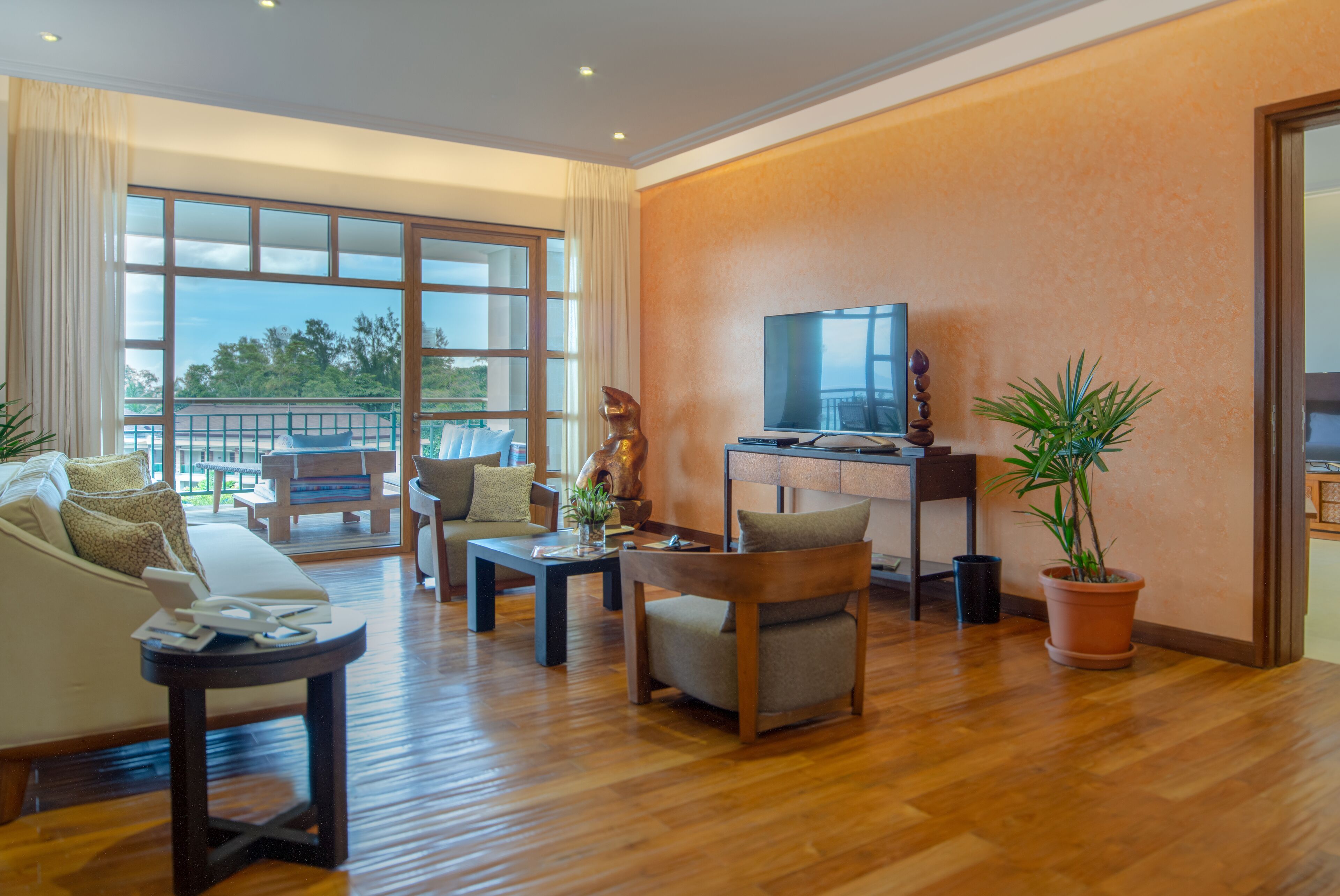 penthouse (savoy, panoramic view) | living area | flat-screen tv