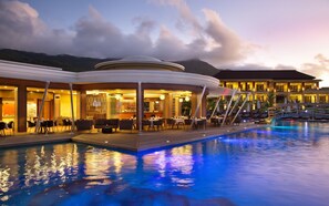 2 restaurants, breakfast, lunch served; local and international cuisine  - Savoy Seychelles Resort & Spa (Mahé Island)