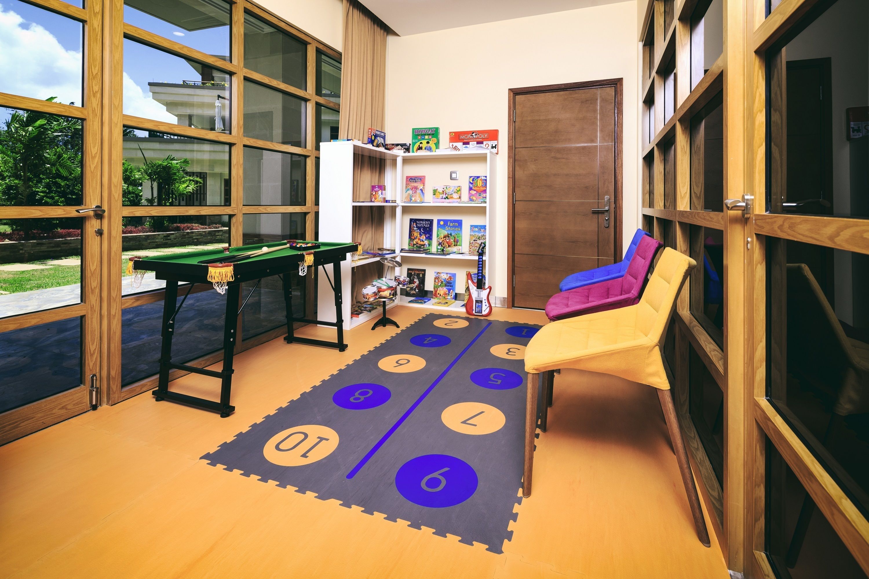 children’s play area – indoor