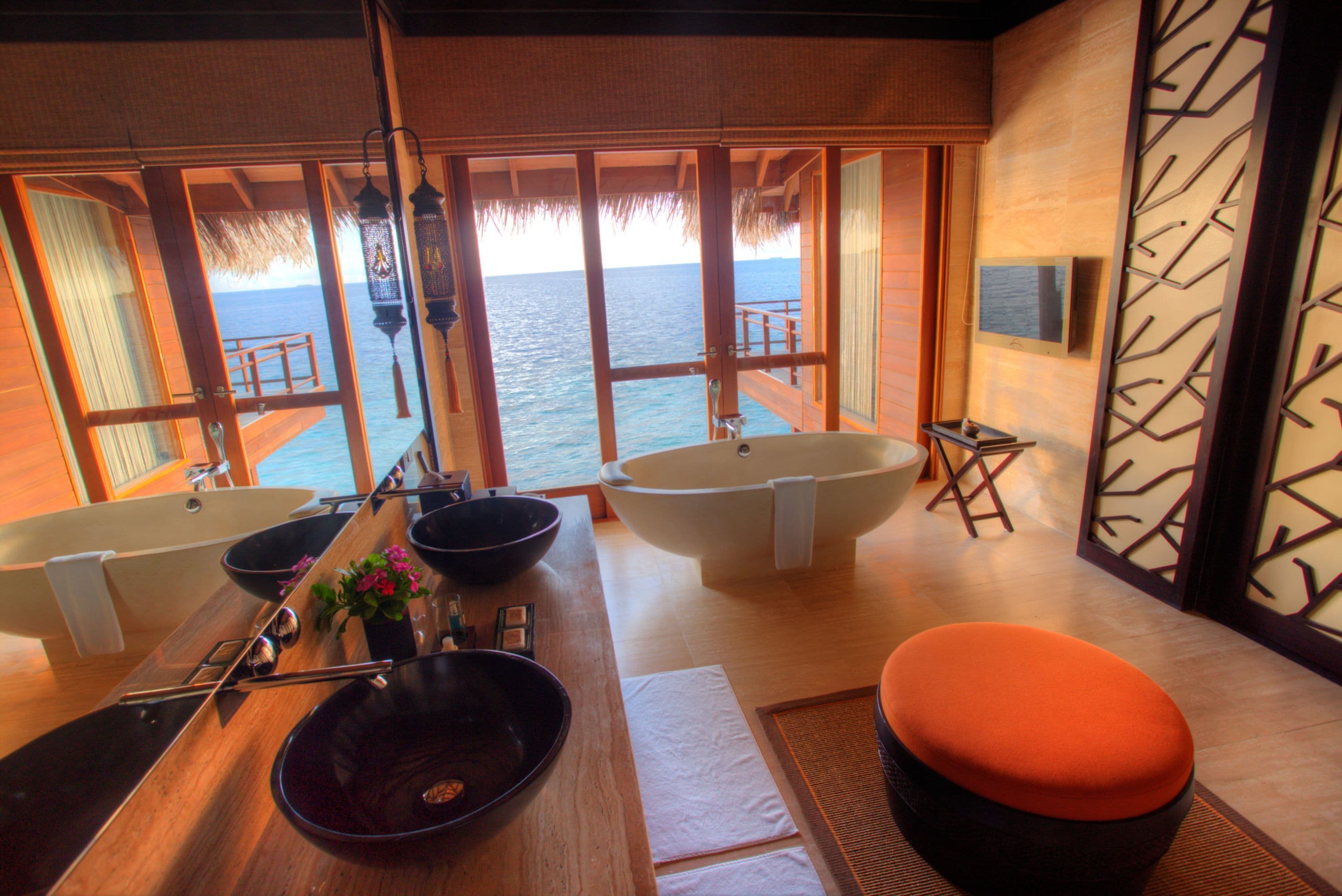 separate bathtub and shower, deep-soaking bathtub, rainfall showerhead