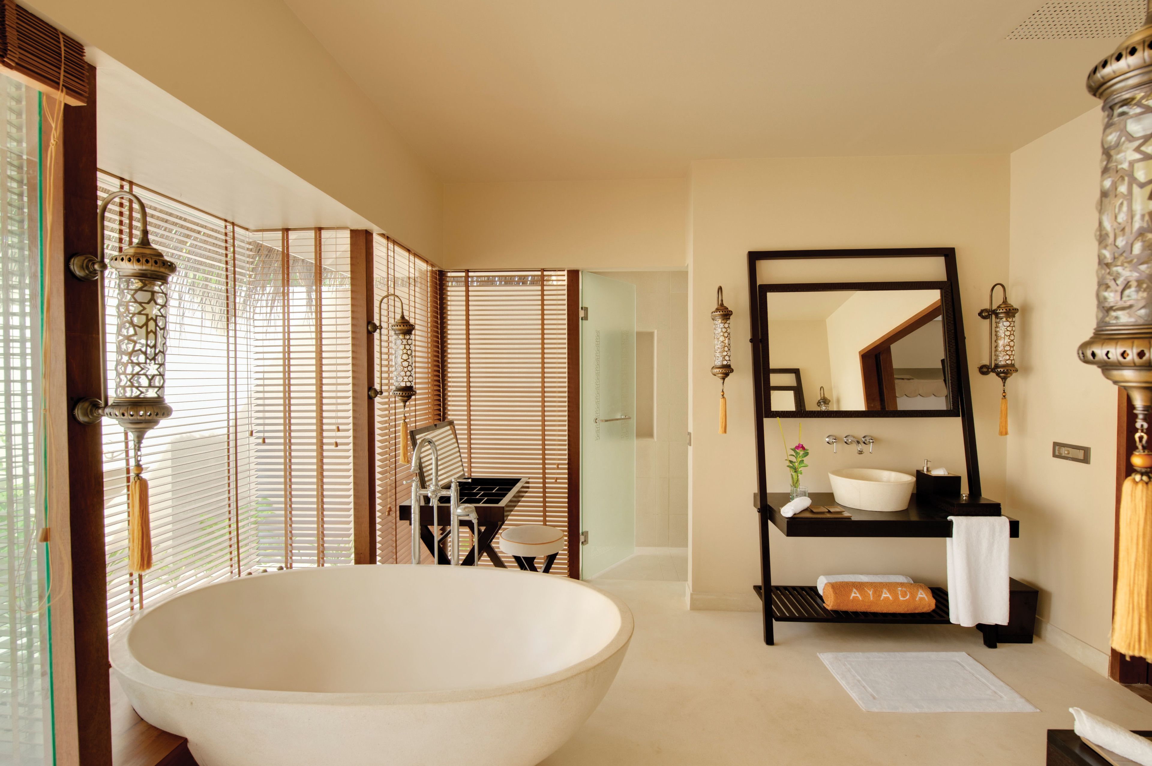 separate bathtub and shower, deep-soaking bathtub, rainfall showerhead