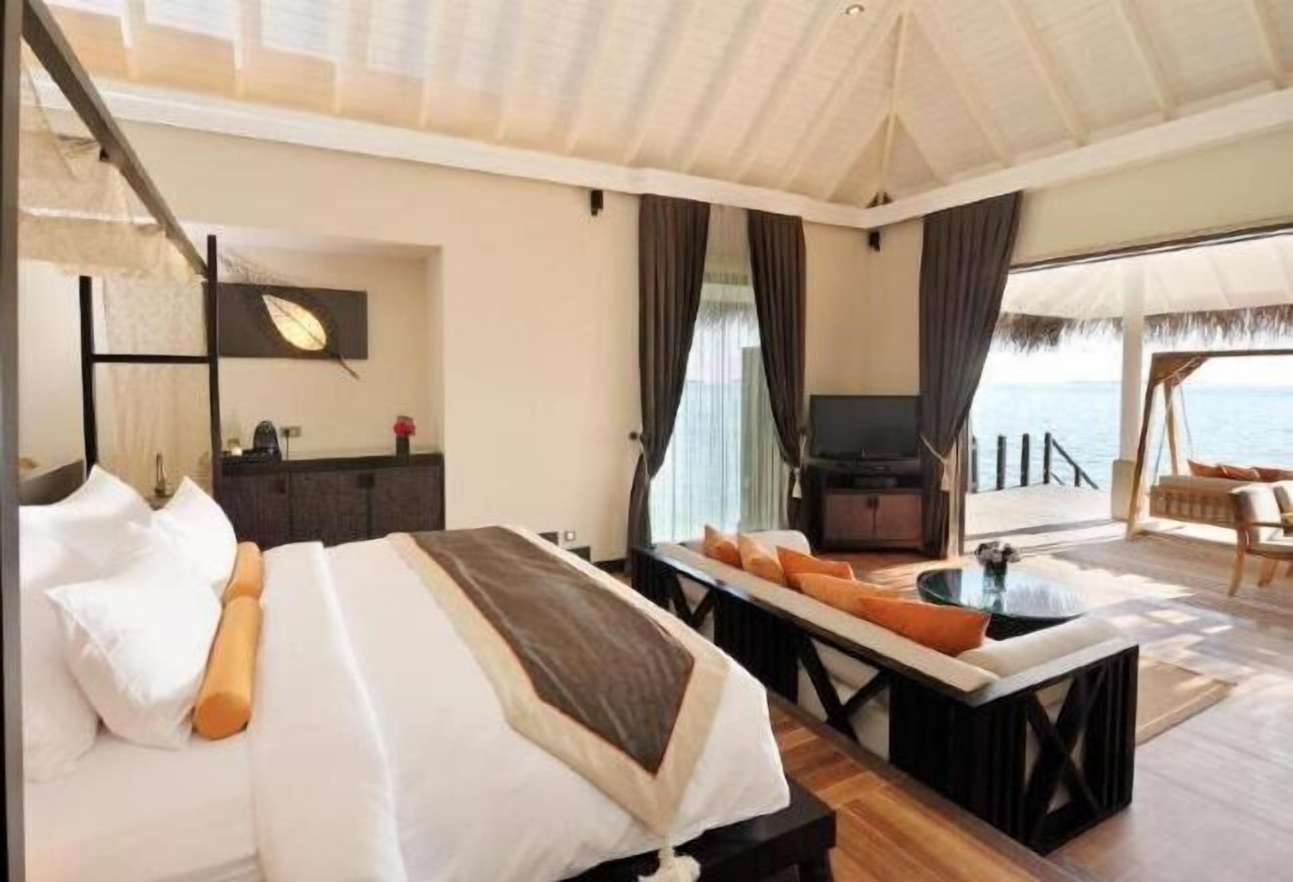 1 habitación, ropa de cama de alta calidad y minibar 